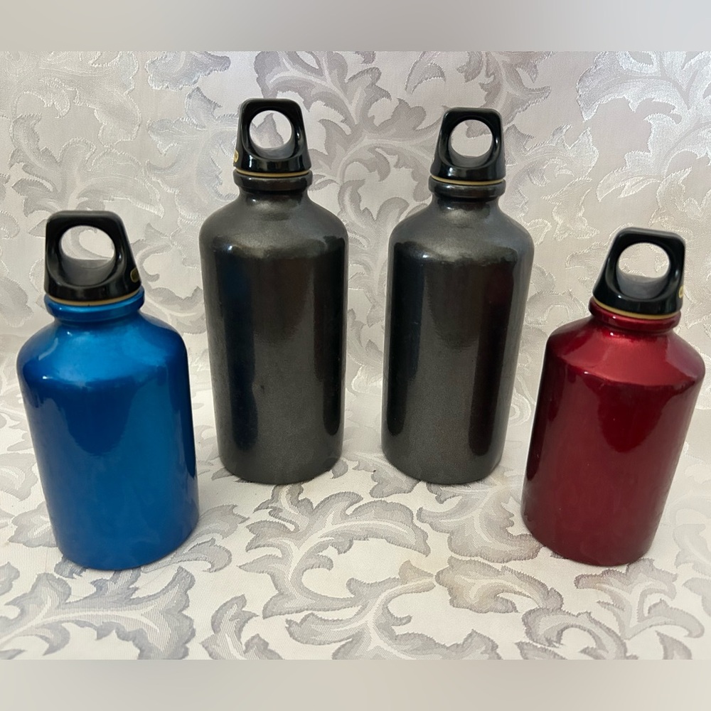 Set Of 4 Aluminum Water Bottles, Vintage, 5.5 Inches And 4 Inches